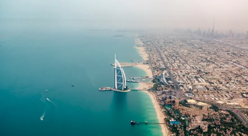 Wypłata zysku ze spółki w UAE: gdzie powstaje podatek